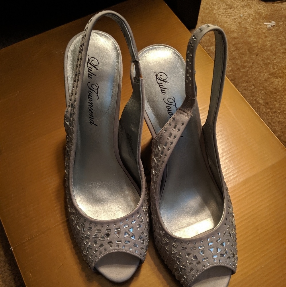 Evening shoes